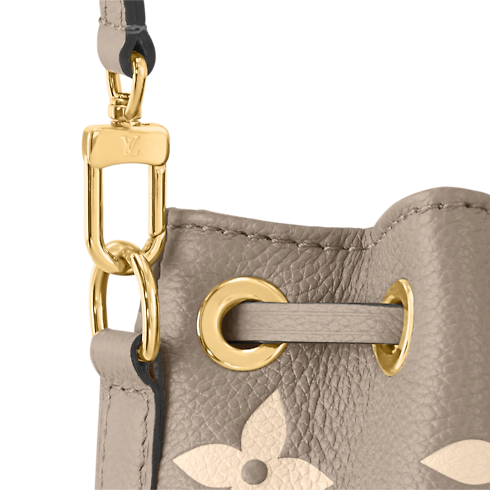 Nano Noé Grained Leather