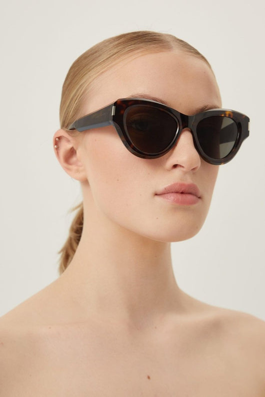 Saint Laurent super-bold cat-eye sunglasses - Lux Studios