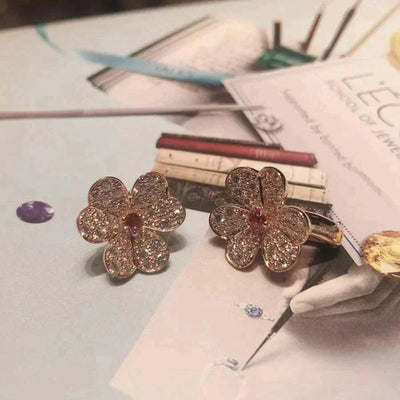 FRIVOLE  FLOWER DIAMOND EARRINGS