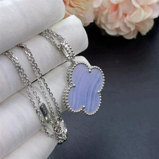 CLOVER LARGE 25MM CHALCEDONY  NECKLACE  SILVER