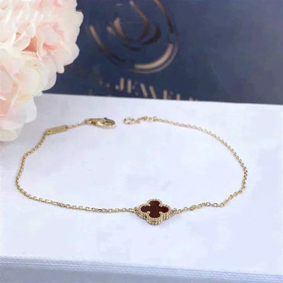 CLOVER  CARNELIAN SINGLE FLOWER BRACELET