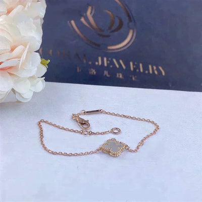 CLOVER WHITE MOP SINGLE FLOWER BRACELET
