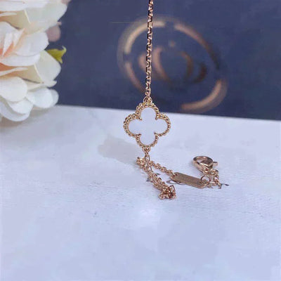CLOVER WHITE MOP SINGLE FLOWER BRACELET