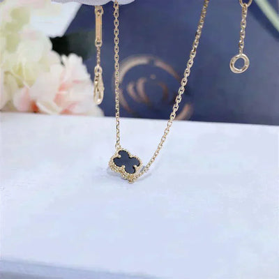 CLOVER ONYX SINGLE FLOWER BRACELET